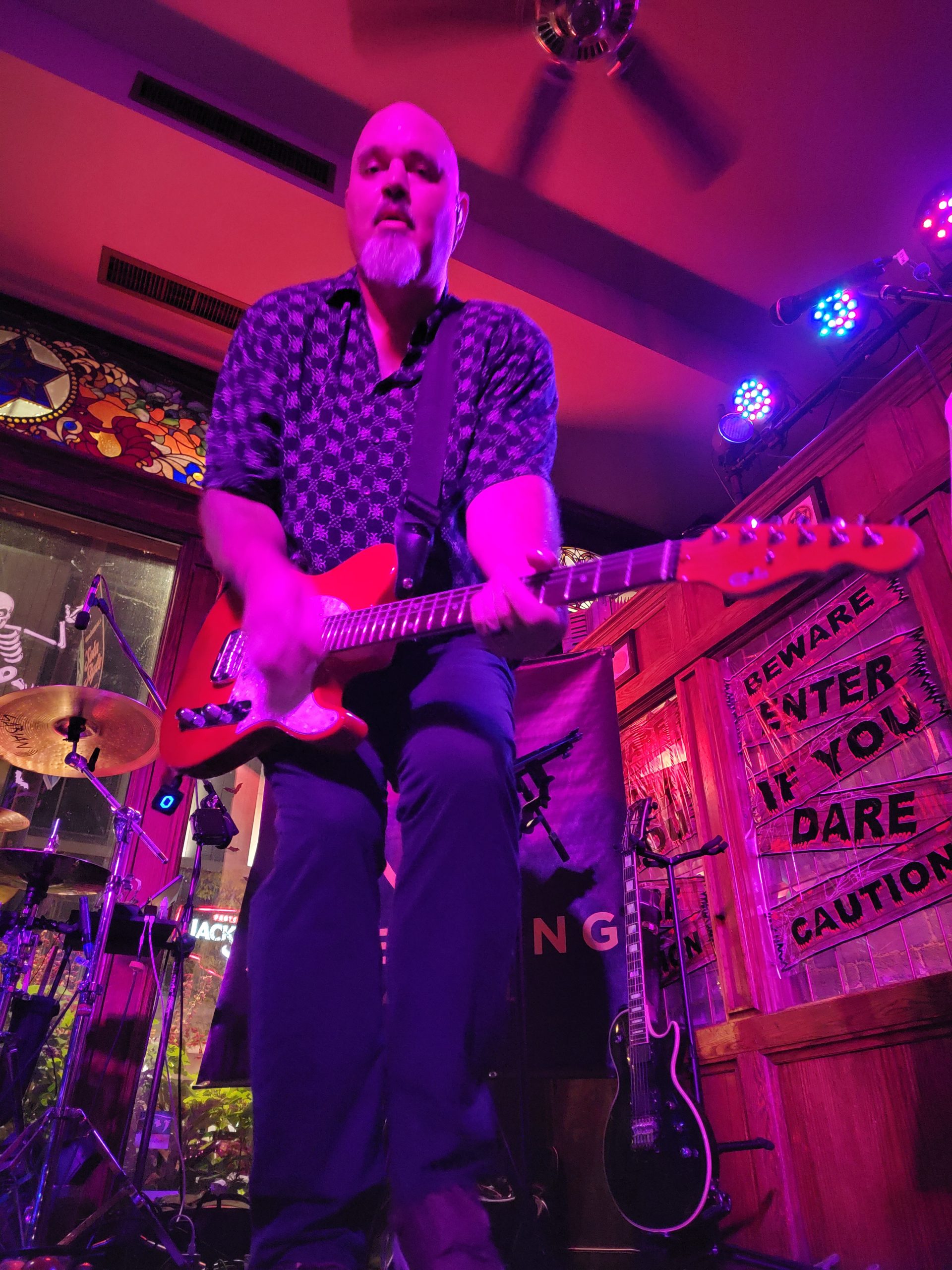 Shredding Flannel - @ Glueks 2024 - 235010